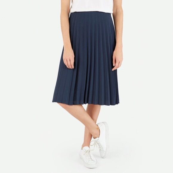 Everlane Dresses & Skirts - Everlane Navy Pleated skirt